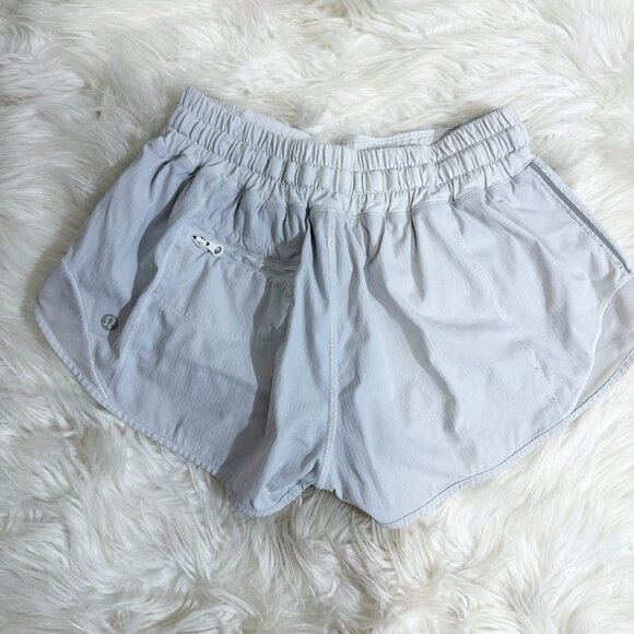 Lululemon Womens Hotty Hot Shorts Size 4 White Drawstring Waist Lined 2" Inseam - Picture 2 of 4